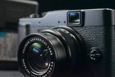 [US Duty Paid] Fujifilm X10