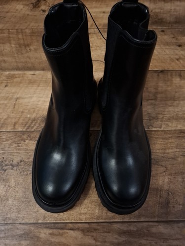 Ladies size brand - 5,