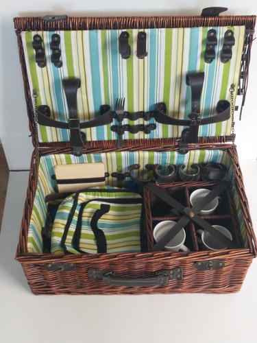 Vintage wicker picnic - vintage,