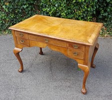 ANTIQUE GEORGIAN STYLE WALNUT