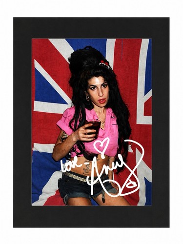 Amy winehouse signed autograph - amy,