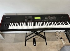 Yamaha S90ES - 88-Key Stage