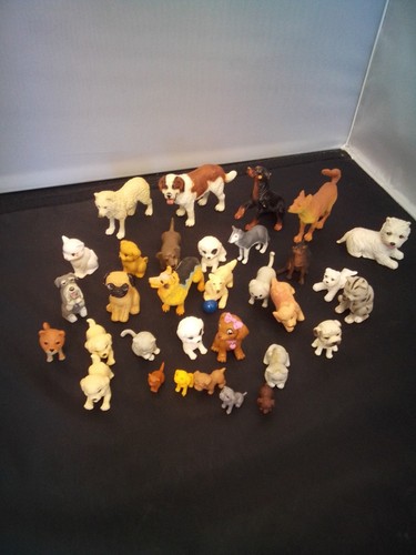 Dogs and cats - dogs, plastic