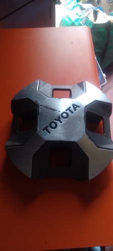 Toyota celica center cap - center, x