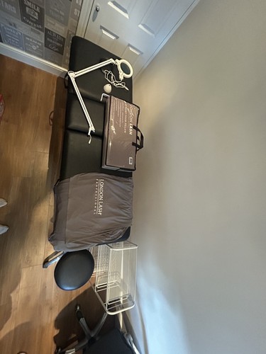 Portable beauty table - beauty,