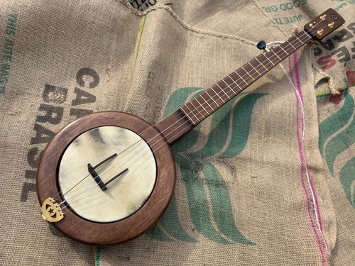 Boggart mountain banjo walnut - boggart,