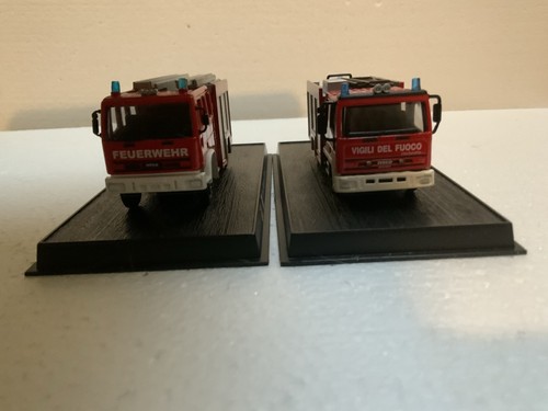 Two del prado fire engines - del,