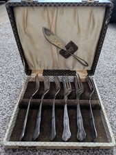 Vintage silver plated cake - silver,