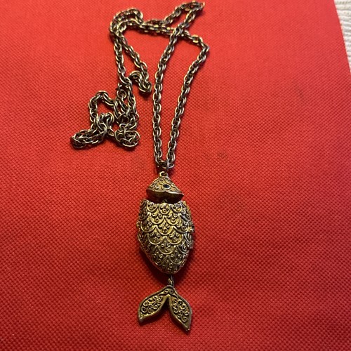 Max factor pendant - max, solid