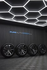 Genuine 21" Bentley Bentayga Alloy Wheels With Pirelli P Zero Tyres