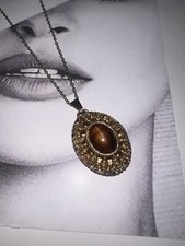 Vintage Eye catching 1960 Vanda Solid Perfume Pendant Locket Necklace Gold Amber