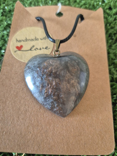 Handmade grey resin heart - grey,