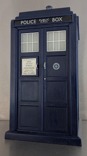11th doctor who tardis white - who,