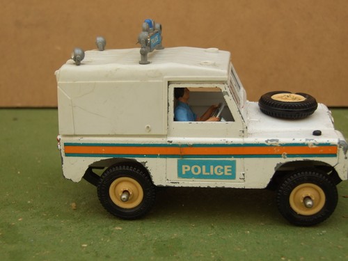 Britains police land rover - police,