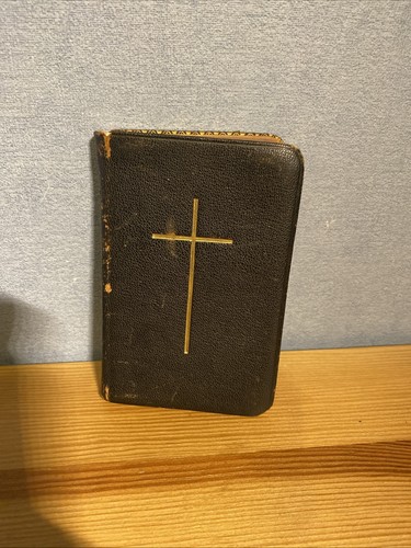 Pocket sized new testament - pocket,