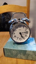 New Retro Loud Double Bell Mechanical Wound Alarm Clock With Night Light UK
