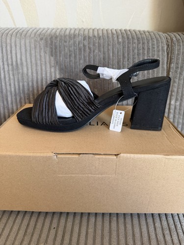 Williams black pleated - jd,