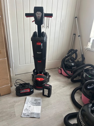 Numatic scrubber dryer - numatic, floor