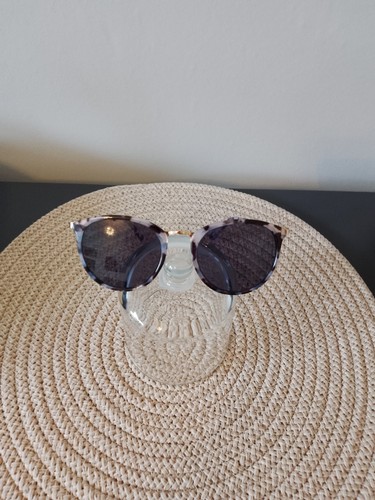 And sunglasses - m,