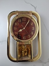 Gold-tone Seiko quartz wall
