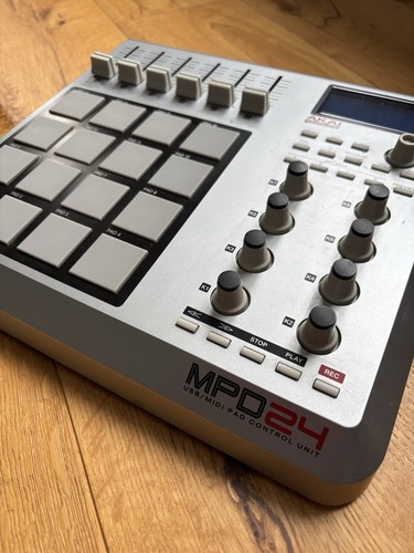 Akai mpd24 programmable midi - programmable,