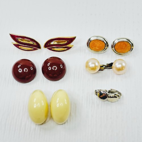 Jewelry lot pair clip on - 6,