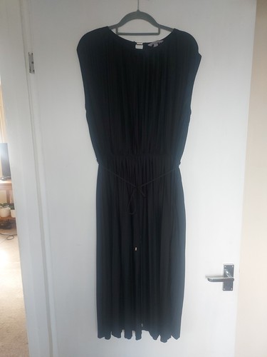 Lovely black pleated dress - black,