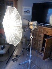 Vintage Photax No 2 Lamp, Stand and Umbrella Redcar pickup