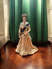 Royal Worcester H.M Queen