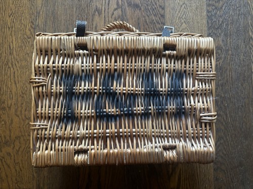 Small wicker basket - &m, with