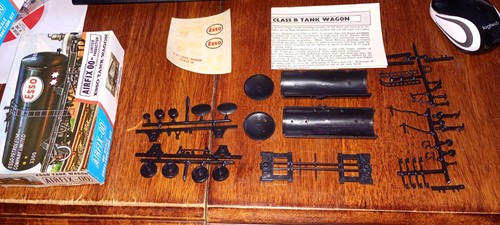 Airfix esso tank wagon - airfix,