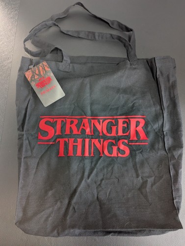 Stranger things primark - stranger, x