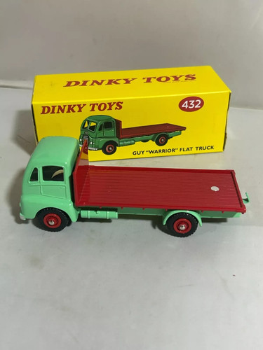 Dinky 432 guy warrior - guy, bed