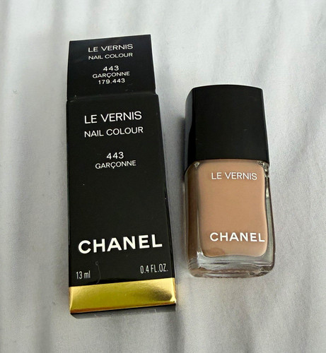 Chanel vernis nail colour - vernis,