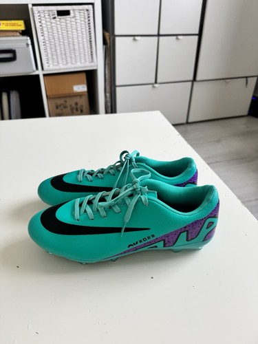 Football boots - football,