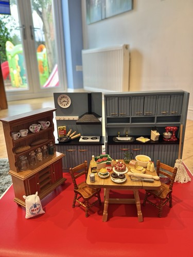 Stunning dolls house kitchen - dolls,