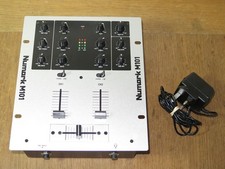 Numark M101  2-channel rack-mountable DJ mixer in black&silver / PERFECT
