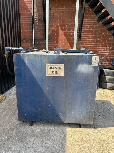 Bunded suction waste - , oil
