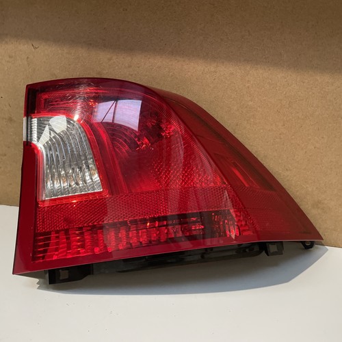 Genuine 2011 volvo - 2011,