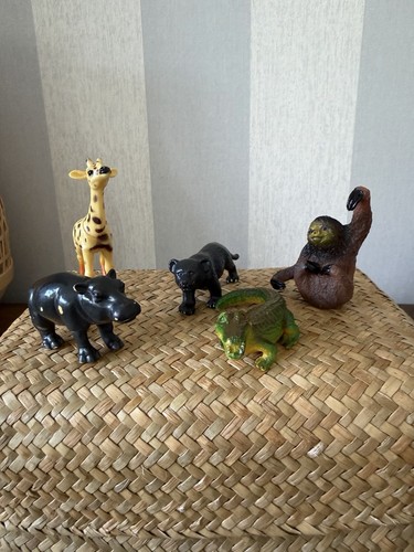 Animal toy figures bundle - figures,