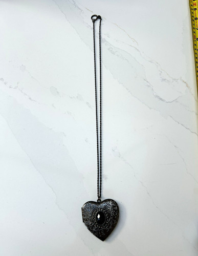 Silver tone heart photo - tone,