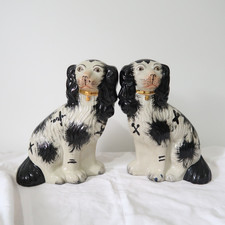 Pair of Staffordshire King Charles Spaniel Dogs Figurine Mantle Wally Dogs