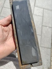 Fine  oilstone sharpening Hone