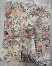 VTG Custom Floral Linen Table