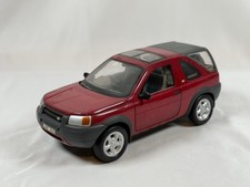 ERTL 1/18 Scale Die Cast Model Land Rover Freelander 3 Door - Red