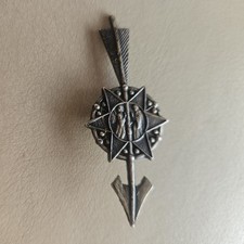 Fattorini 1935 Medieval Pilgrim Arrow Badge good condition 