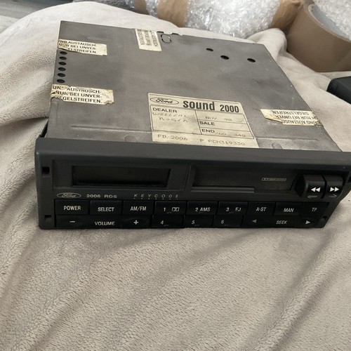 Ford 2006 car - car, radio