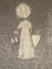 Vintage Sindy Doll Royal