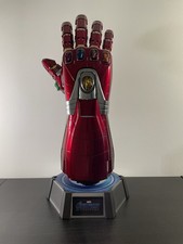 Hot Toys Avengers Endgame Iron Man Nano Gauntlet Life-Size 1/1 Scale Replica