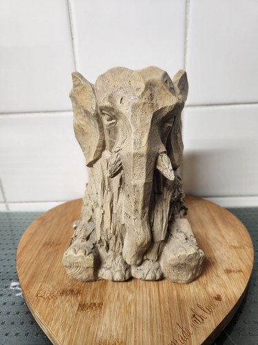 Next resin sitting elephant - next,